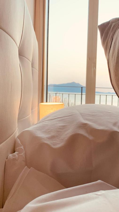 Naro Suites And Rooms Bacoli Ngoại thất bức ảnh