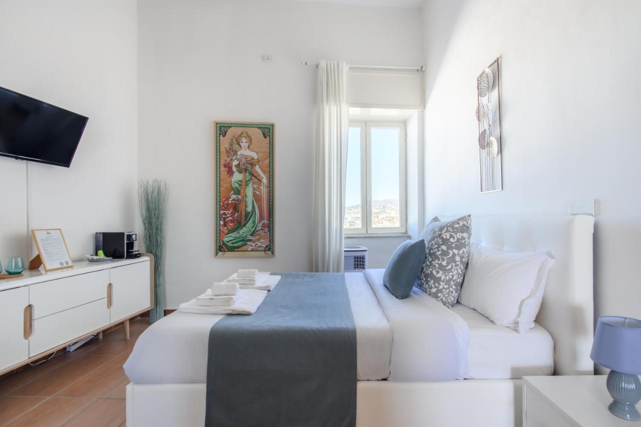 Naro Suites And Rooms Bacoli Ngoại thất bức ảnh