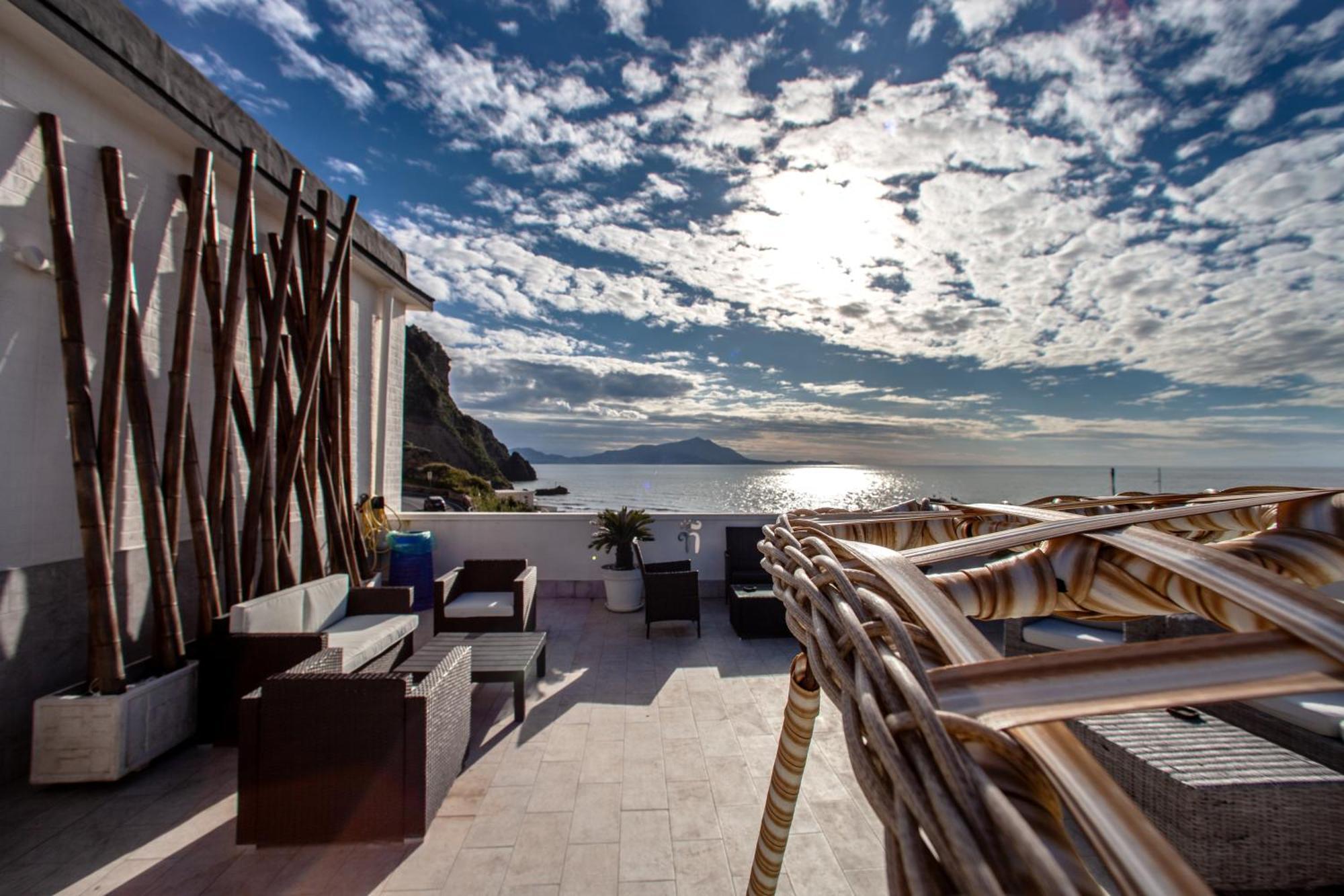 Naro Suites And Rooms Bacoli Ngoại thất bức ảnh